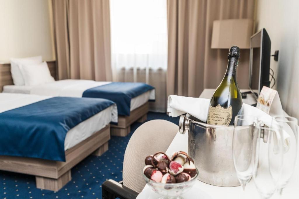 Hotel Holiday Sarajevo Luaran gambar