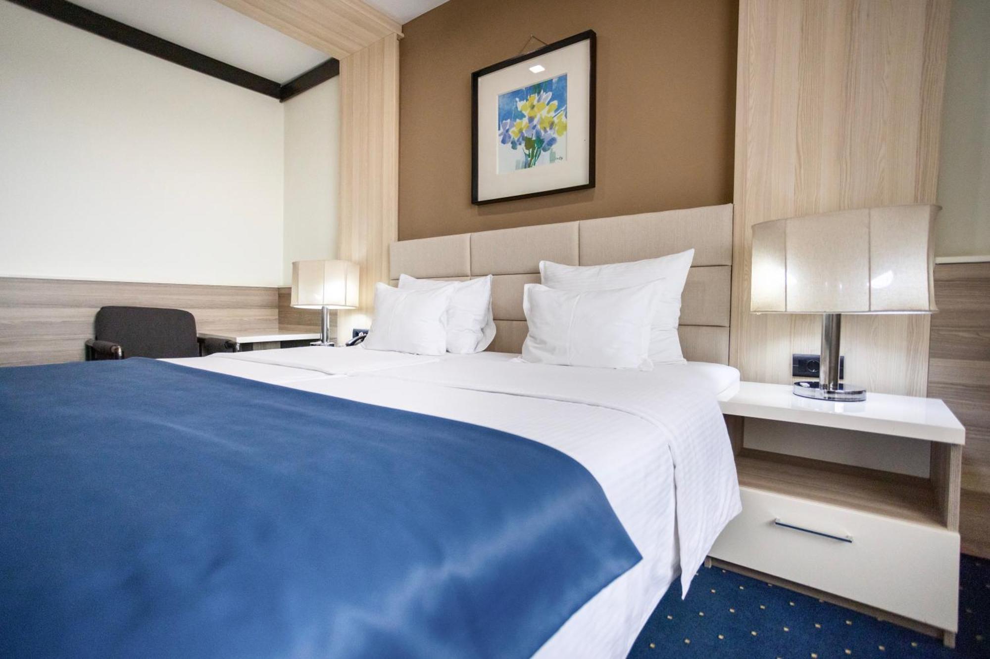 Hotel Holiday Sarajevo Luaran gambar