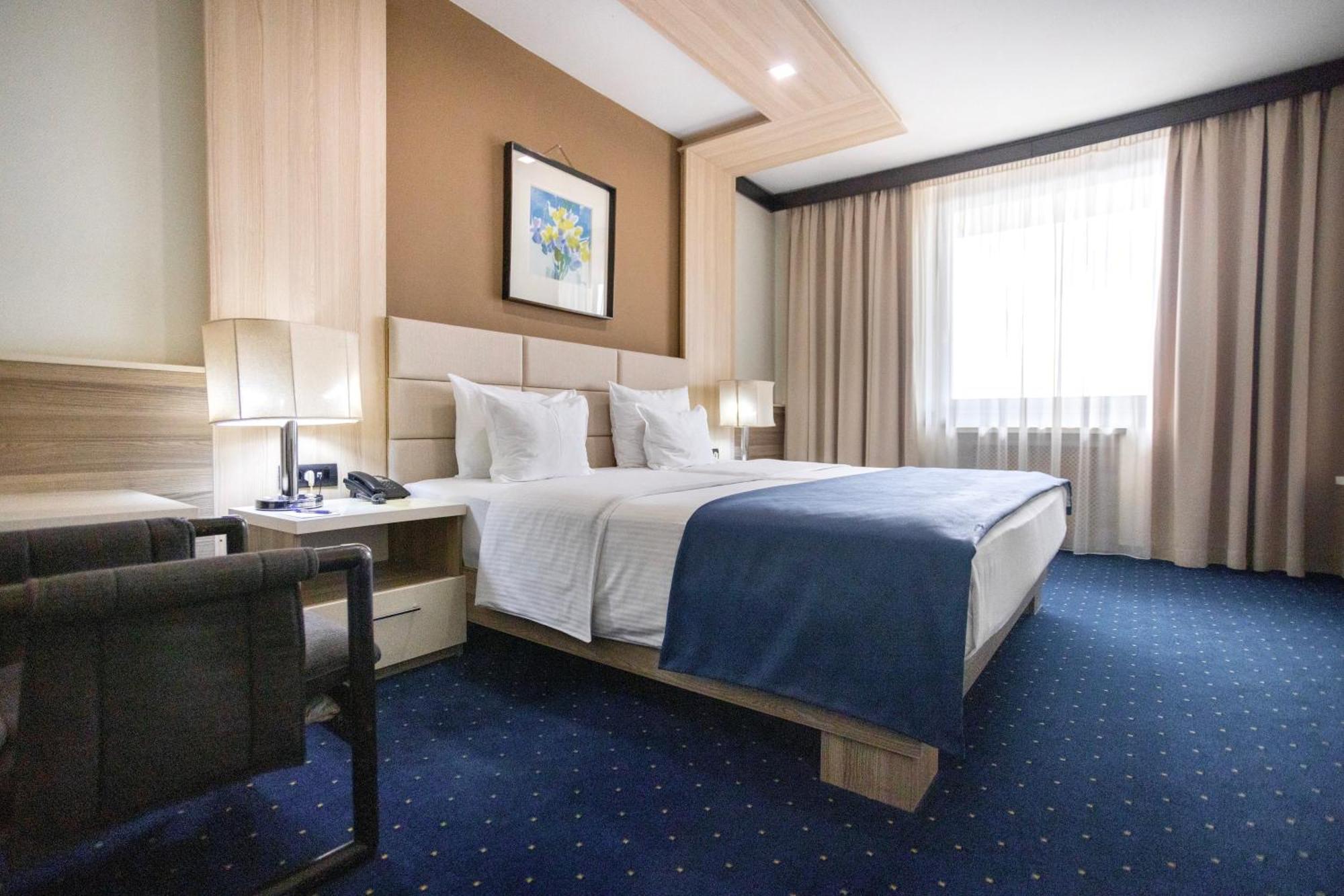 Hotel Holiday Sarajevo Luaran gambar