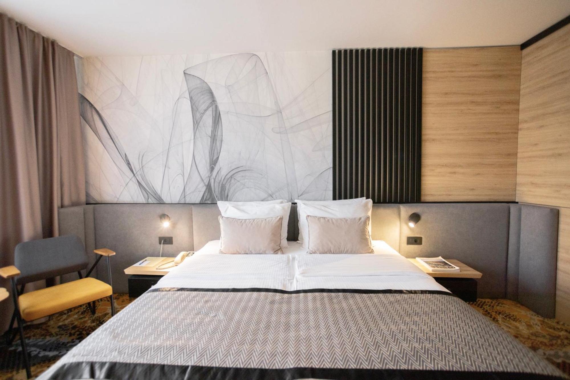 Hotel Holiday Sarajevo Luaran gambar