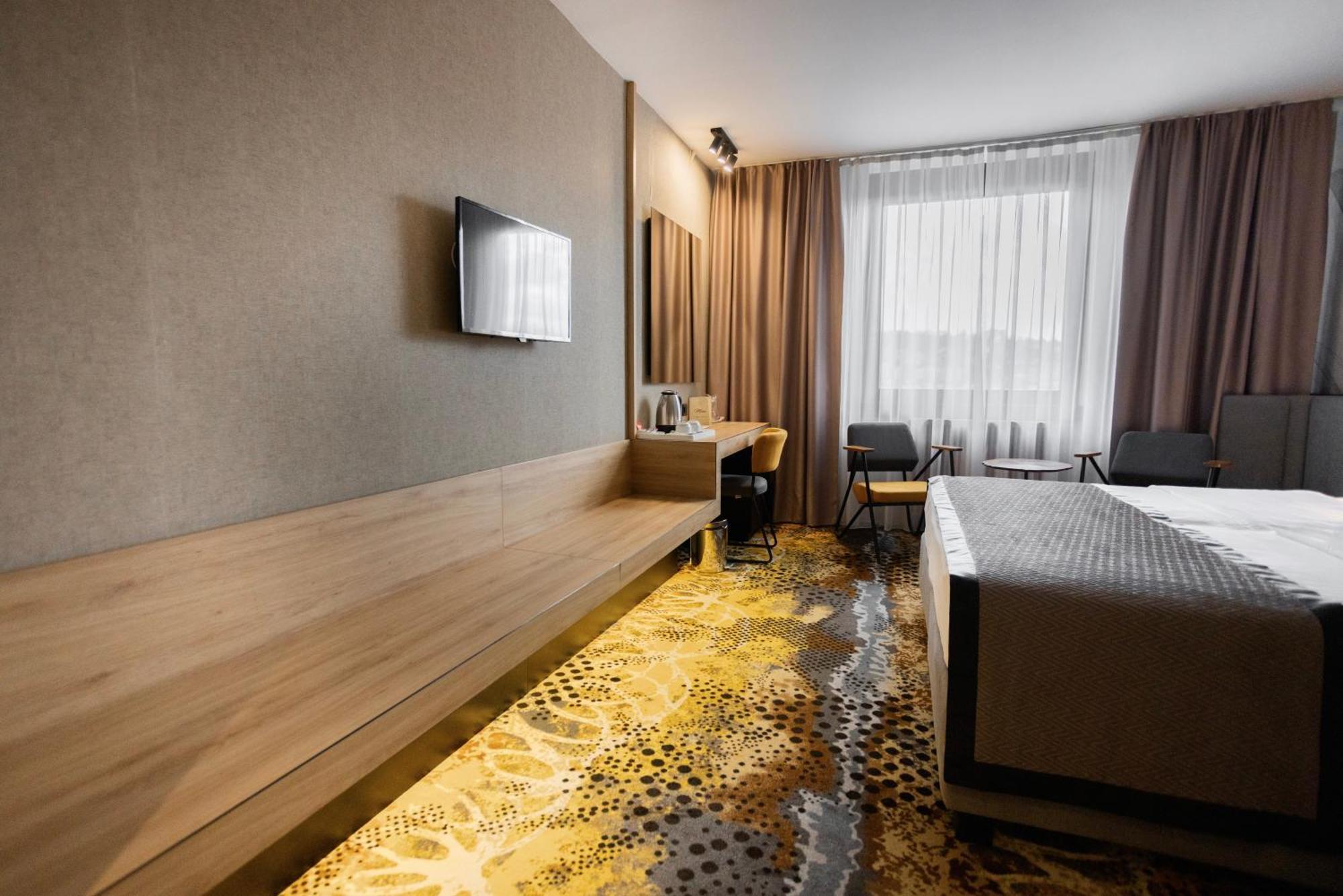 Hotel Holiday Sarajevo Luaran gambar