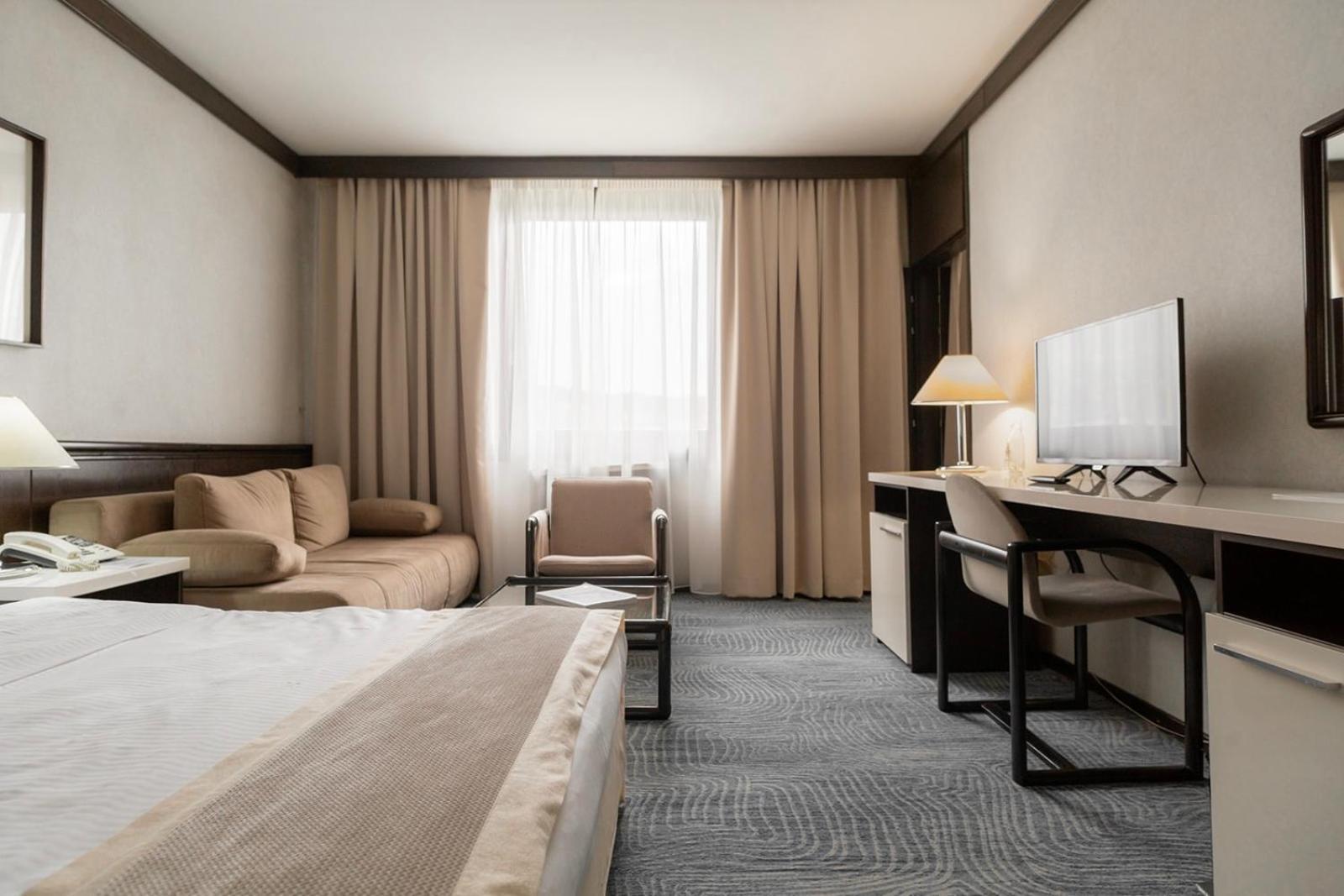 Hotel Holiday Sarajevo Luaran gambar